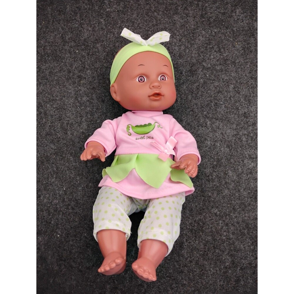 Uneeda Doll African American Brown Eyes Cute Face and Outfit Hard Plastic